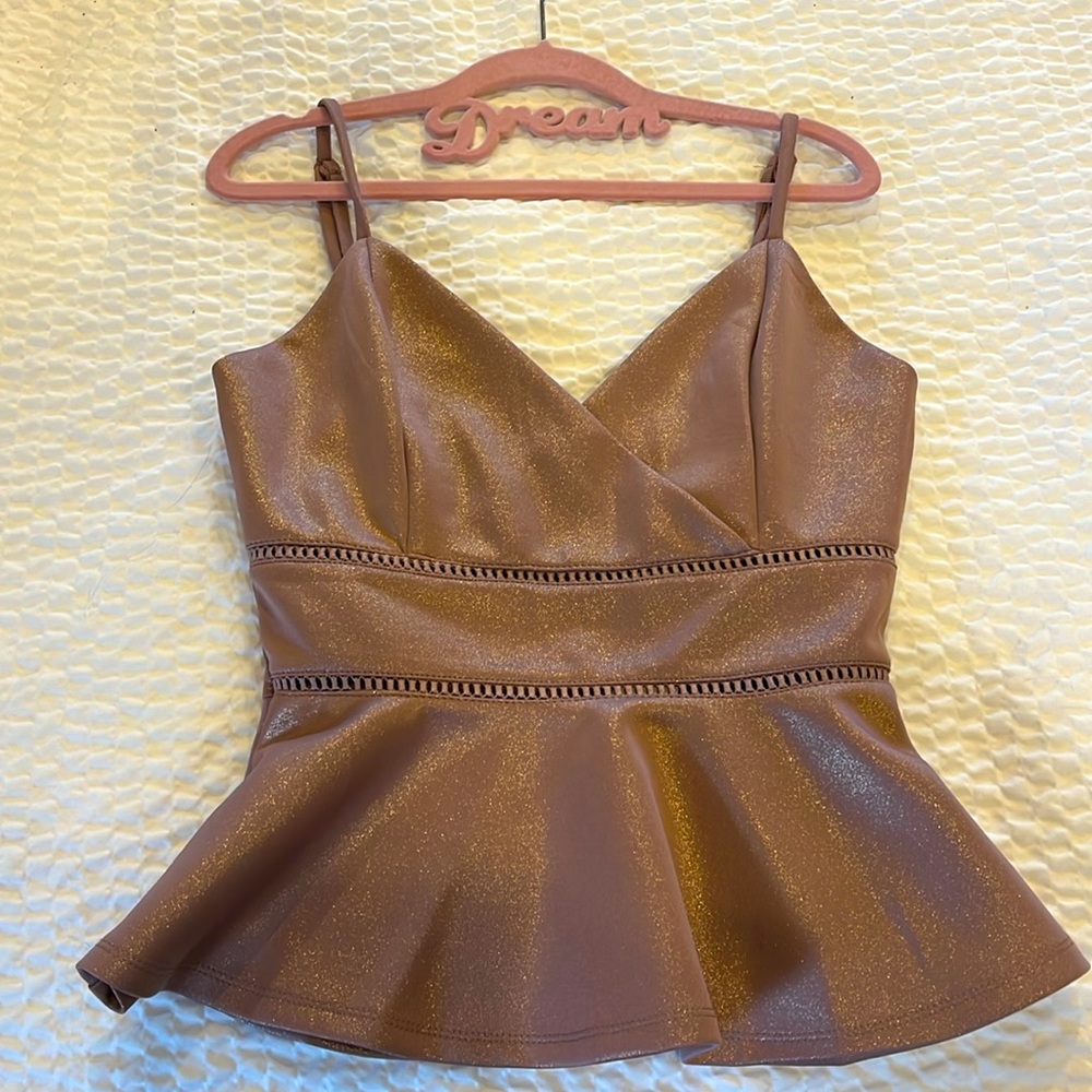 NWT Trixx Clothing Company top in Rosegold Metallic. Size small
